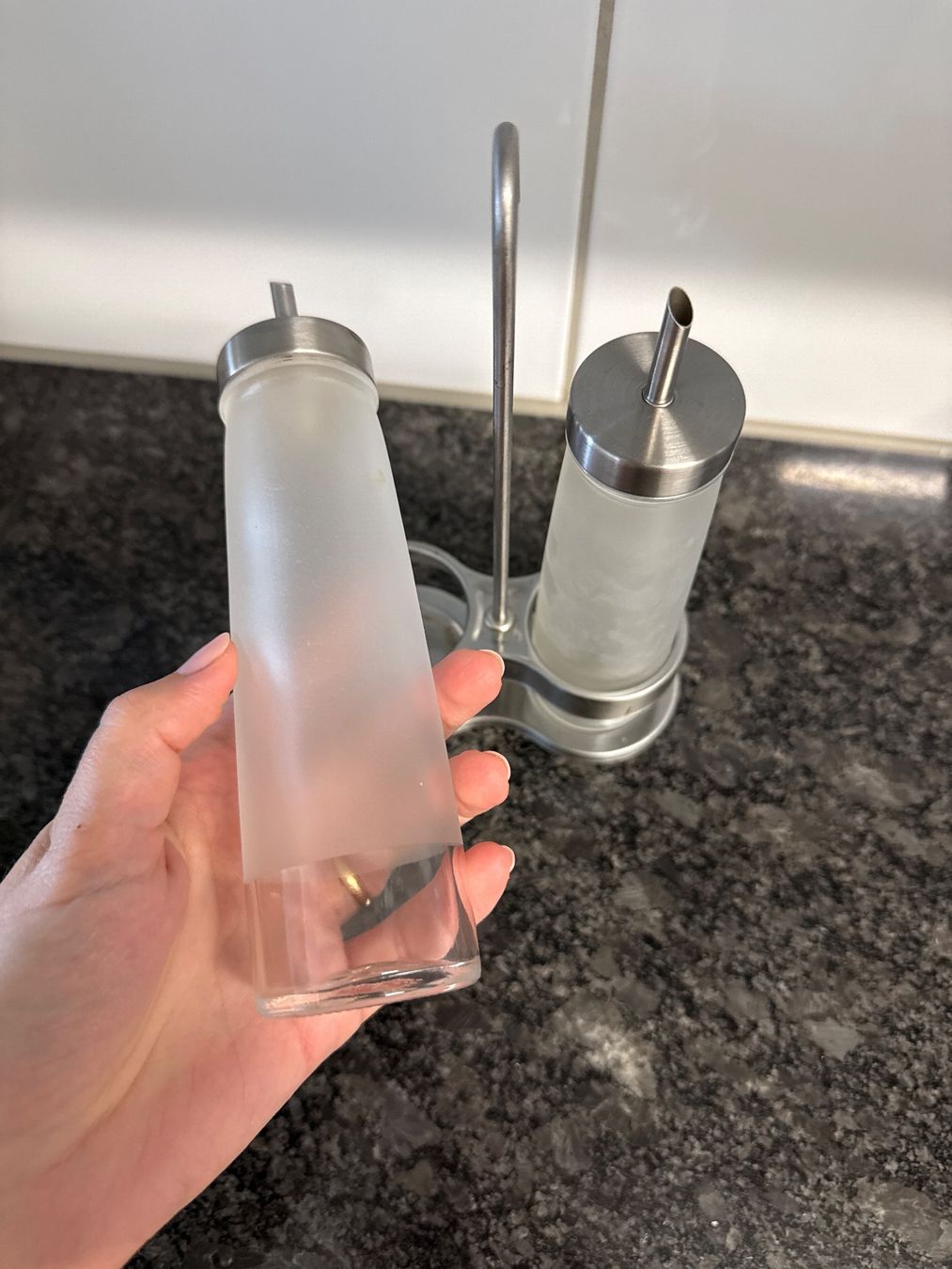 Set di piatti: IKEA Öl- und Essig Set – Usato da Horgen venduto da linuxrp 2
