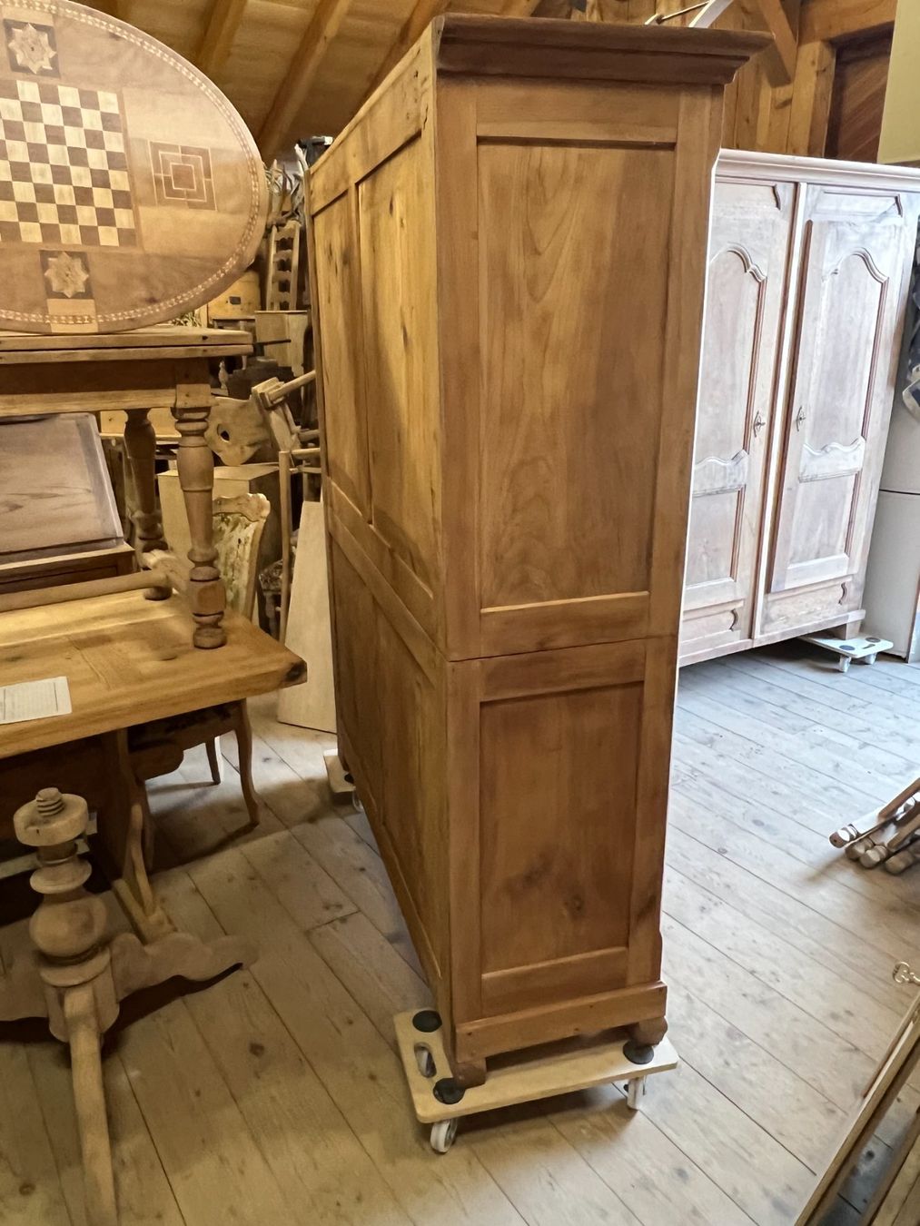 Armadi: ART 1003-H Armoire cerisier sablé – Usato da Pont-La-Ville venduto da BCMGLEAL 2