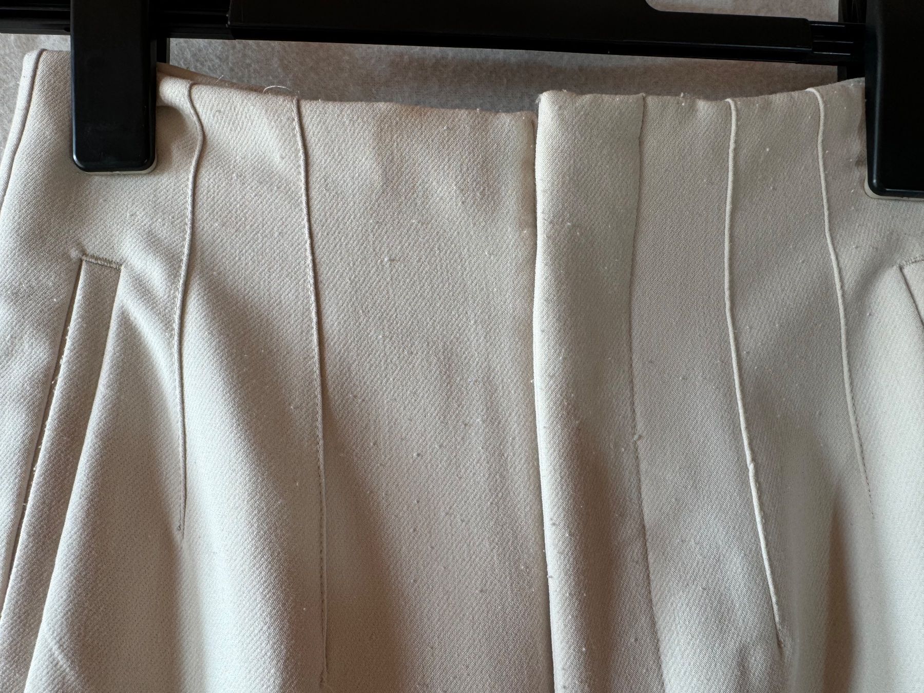 Stradivarius Pantalons: Cremefarbene Hose von Stradivarius Gr. 36 – D'occasion à Grosswangen par SALE_SALE_SALE 8