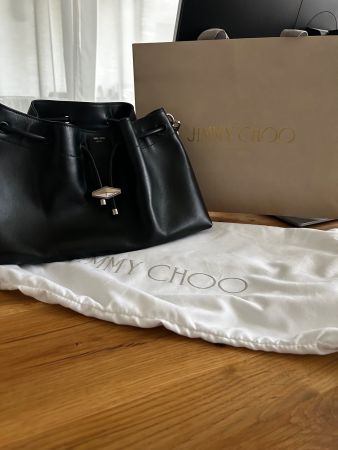 Jimmy Choo Beuteltasche Leder schwarz gebraucht Zustand
