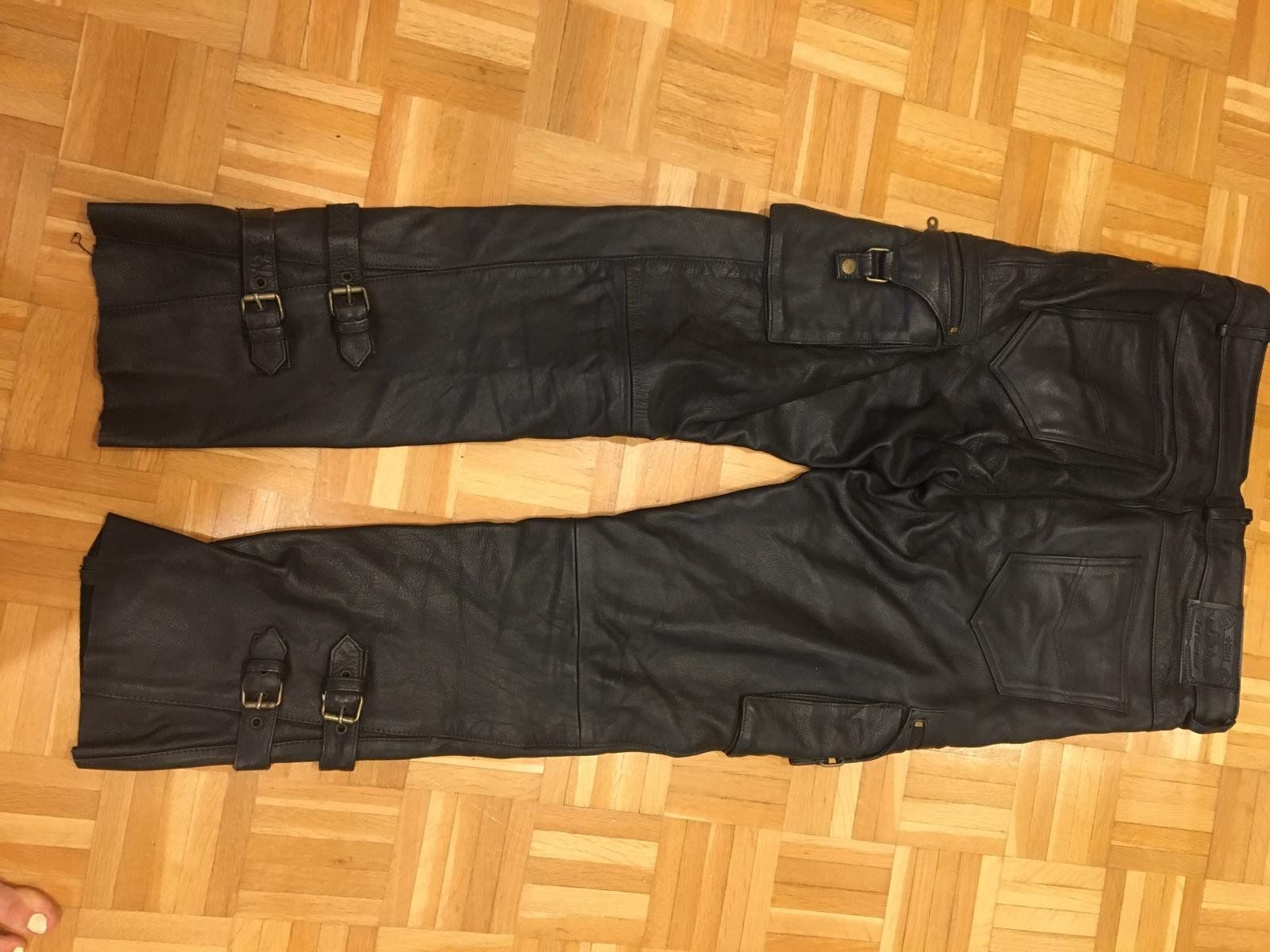 Pantalons: Lederhosen Motorrad – D'occasion à St. Gallen par mel_d2rj 3