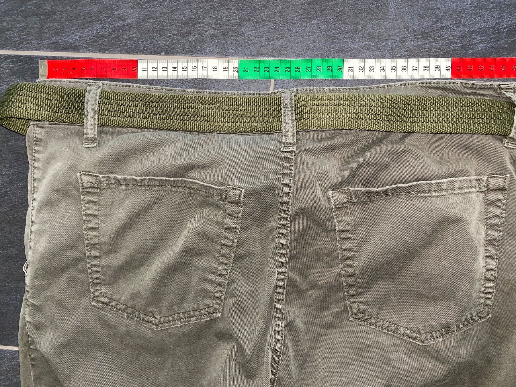 Jeans: DESTROYED JEANS MIT GURT, OLIVE GRÖSSE 48/50 SIEHE BILDER – Nuovo (secondo la descrizione) da thierachern venduto da Styl 1