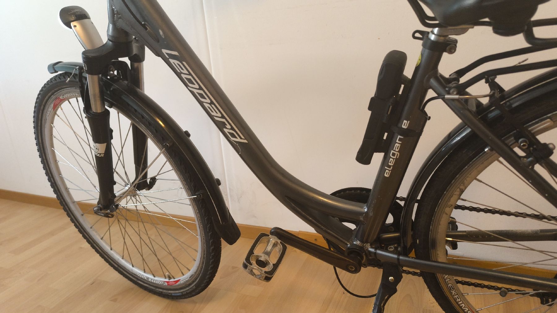 Leopard Velos: Leopard Fahrrad – Gebraucht aus Menznau von OperacionalForce 4