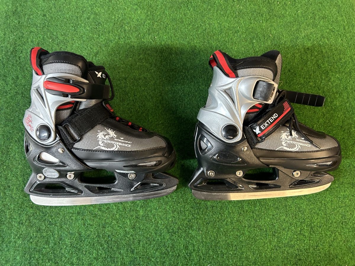 Pattini da ghiaccio: Schlittschuhe Extend verstellbar 33-36 – Usato da Guttet-Feschel venduto da Swissdarter