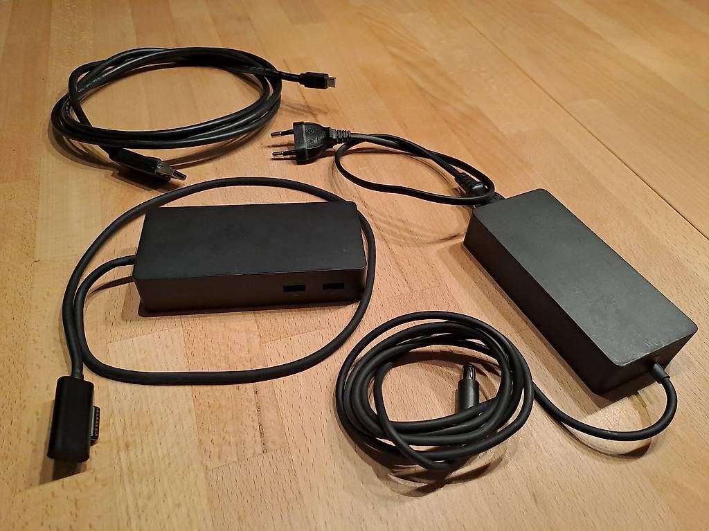 Microsoft Docking station: Microsoft Surface Dock, Original-Netzteil, DisplayPort-Kabel – Usato da Galgenen venduto da Sisa05