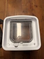 SureFlap Katzenklappe mit Montageadapter weiss gebraucht