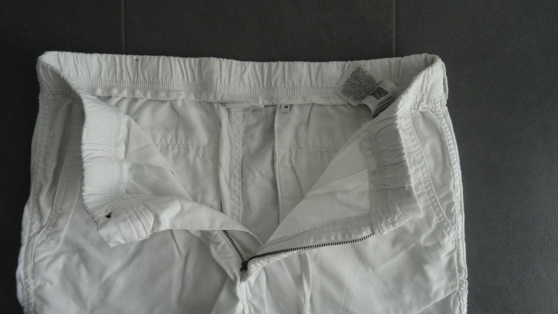 Jack & Jones Pantaloni: Jack&Jones Shorts, Gr. M, weiss – Usato da Beinwil am See venduto da den_p9db 1