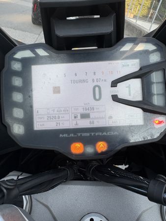 Motorrad Ducati Multistrada weiss 19439 km guter Zustand