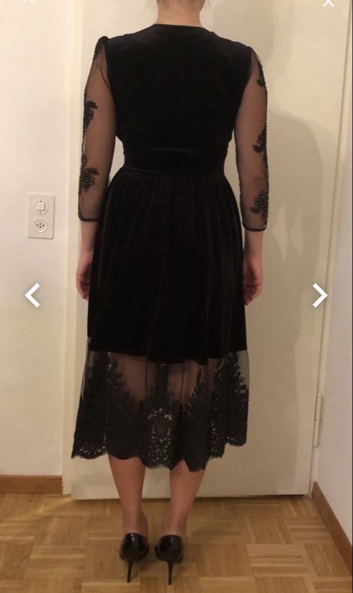 Kleider: Elegantes Samtkleid mit Spitze – Gebraucht aus Langnau am Albis von ste_2zdt 1