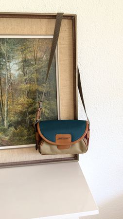 RADIOTVSTEINEN Umhängetasche / Bauchtasche wie neu