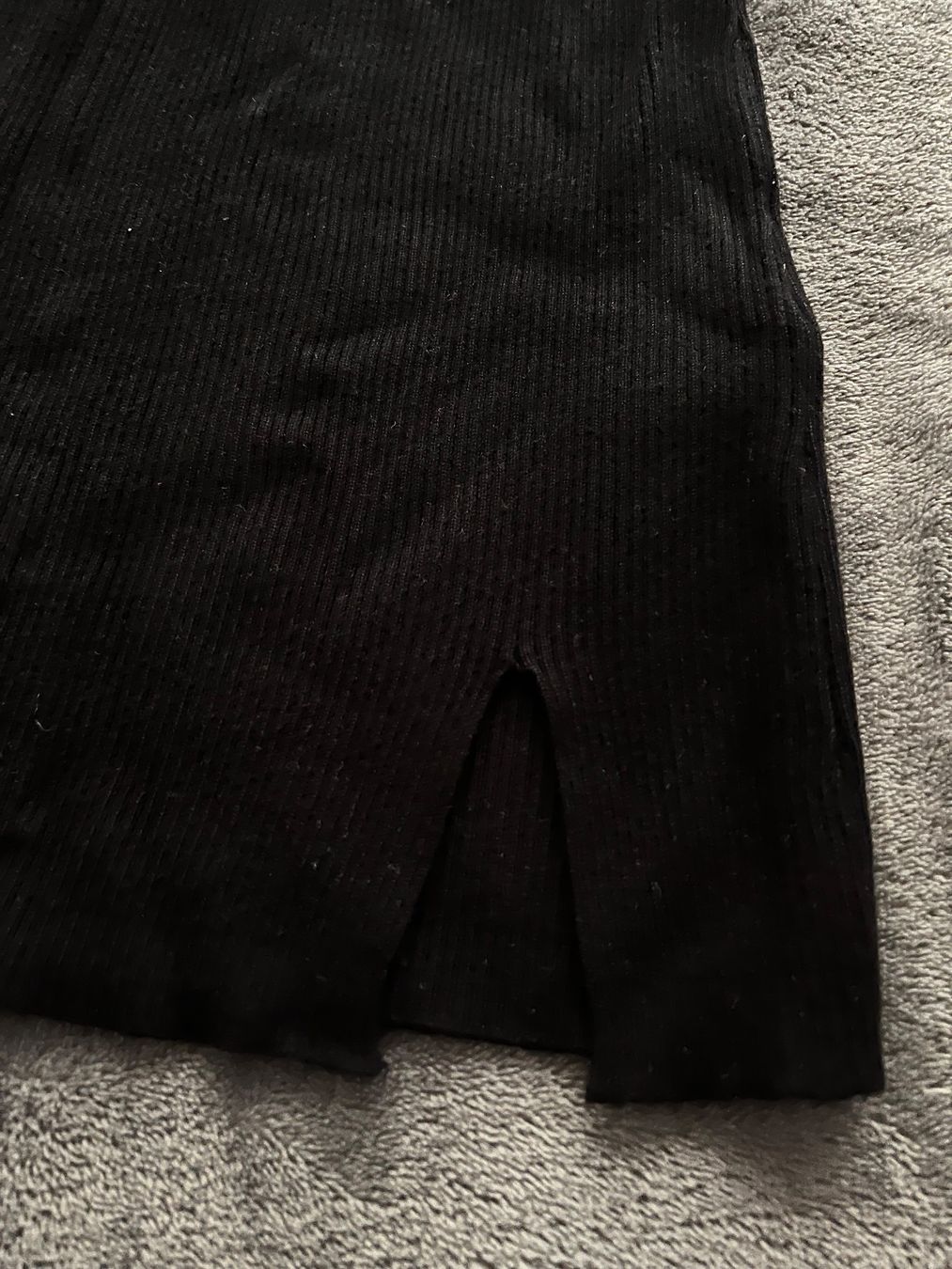 Vestiti: Robe noire côtelée taille L, élégante – Nuovo (secondo la descrizione) da Meyrin venduto da Sandra6 1