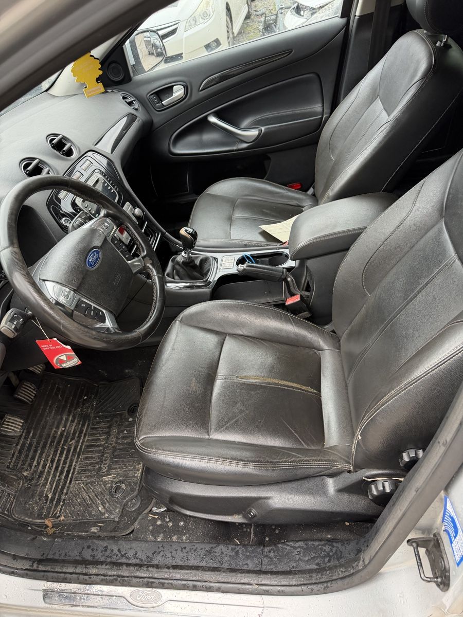 Ford Autos: Ford Mondeo 2.0 TDCi 2010 – Défectueux à Mollis par BSL10 8