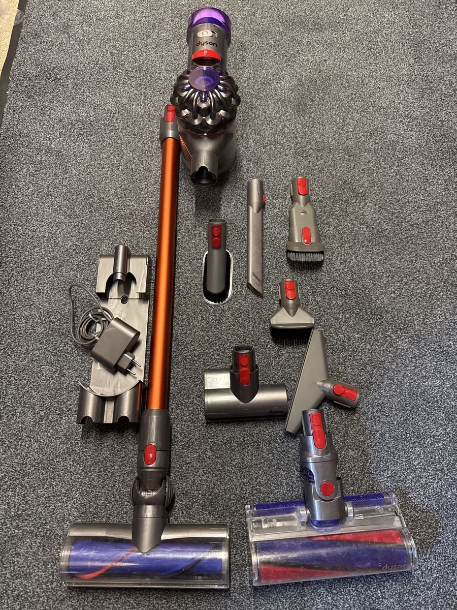 Dyson Aspirapolveri & Accessori: Dyson v8 absolute – Usato da Landquart venduto da Nnf007 3