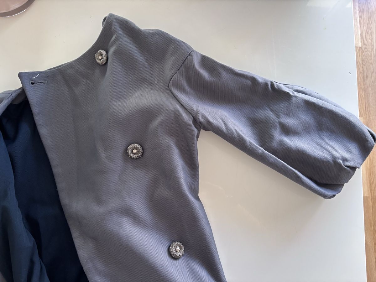 Cappotti: Noramluiisa Coat grey size M excellent condition – Nuovo (secondo la descrizione) da Zürich venduto da mat_58mf 2