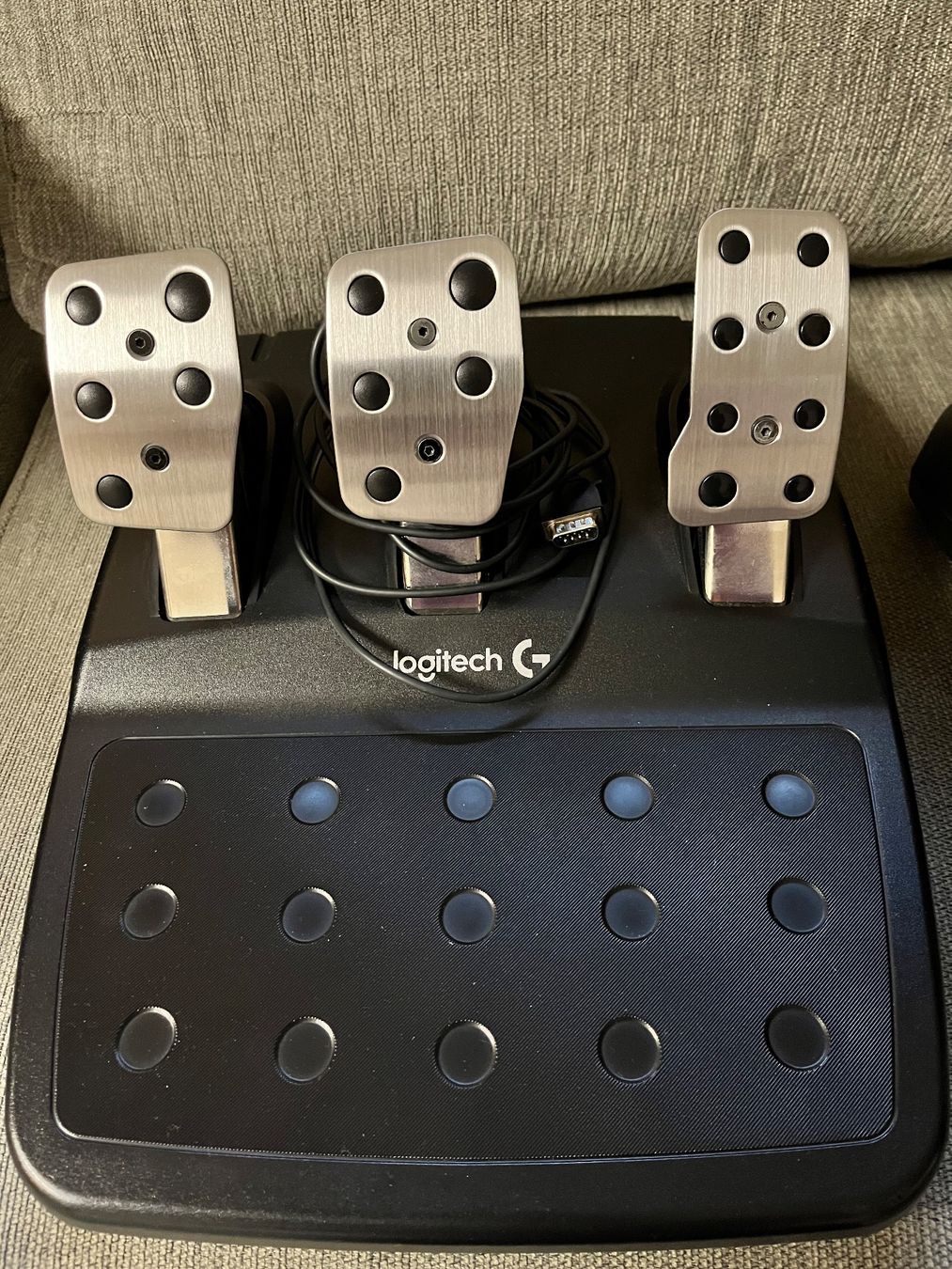 Logitech Manettes: Logitech G920 Driving Force Lenkrad mit Pedalen XBOX One – D'occasion à Jonen par dan_285s 2
