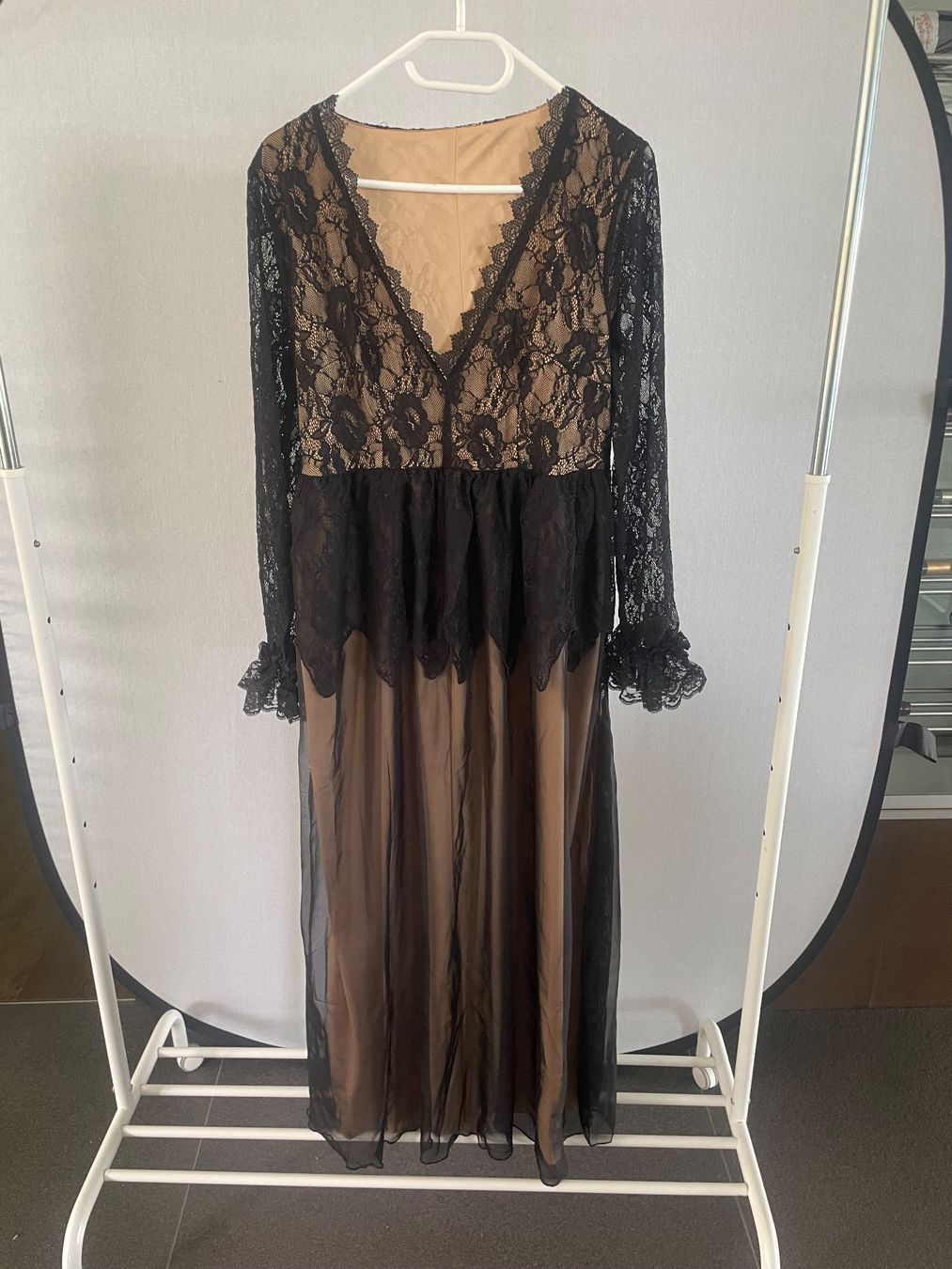 Vestiti: Spitze Kleid, Schwarz, Grösse L – Usato da Wollerau venduto da Poschro68
