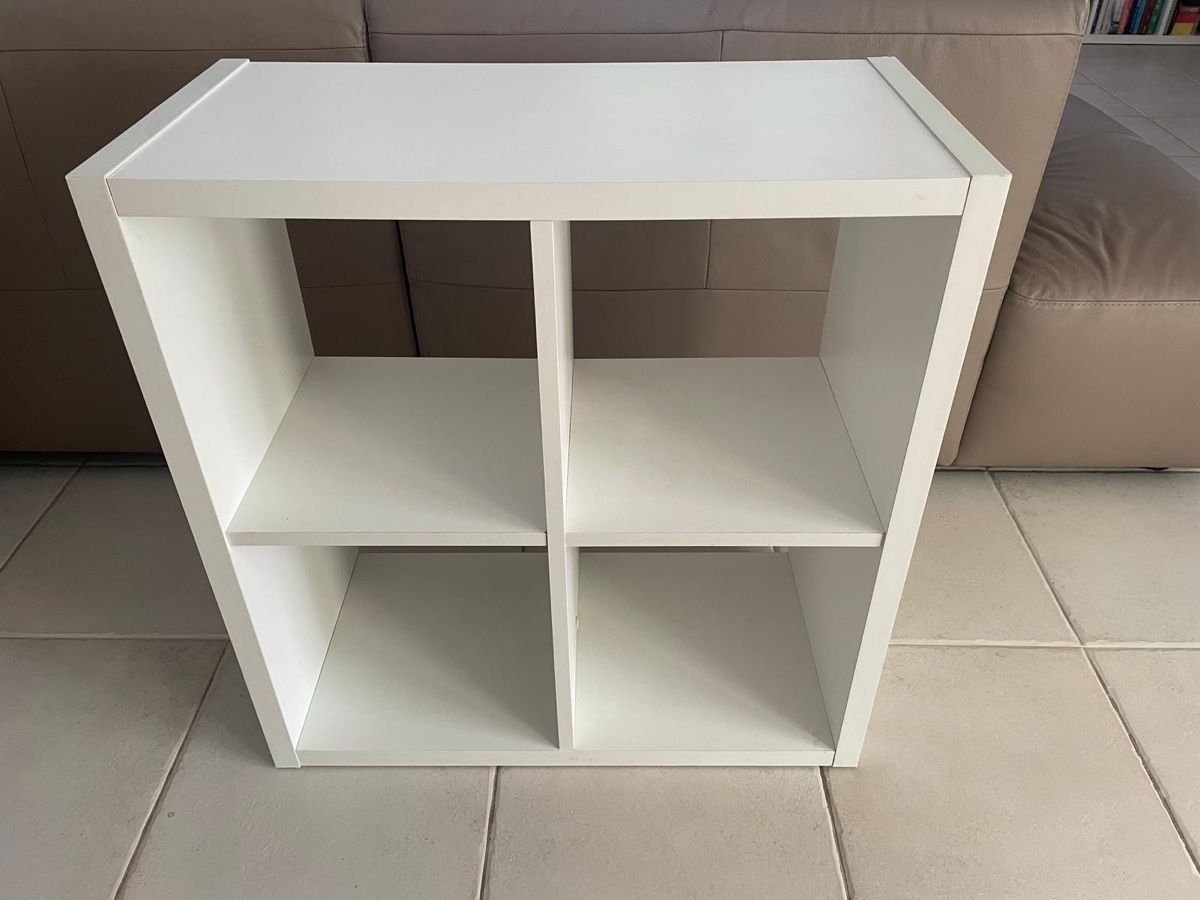 Scaffali: Büchergestell sehr stabil – Usato da Stallikon venduto da samobini