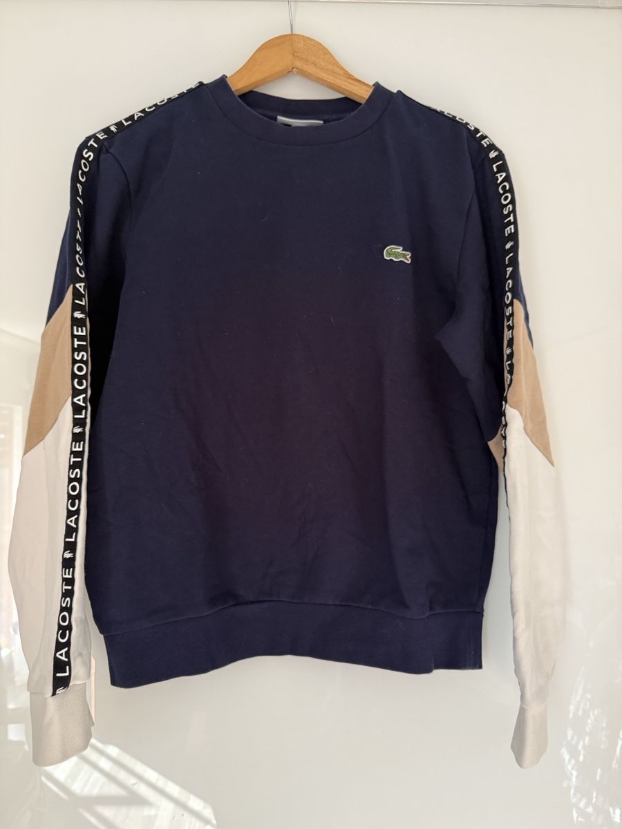 Lacoste Maglioni & Felpe: Pull Lacoste bleu marine logo bandes  – Usato da Monthey venduto da Joseph-29