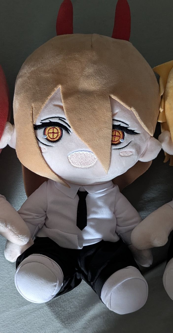 Statuette: "power" plushie - Chainsaw man  – Usato da Basel venduto da Zolyxgina