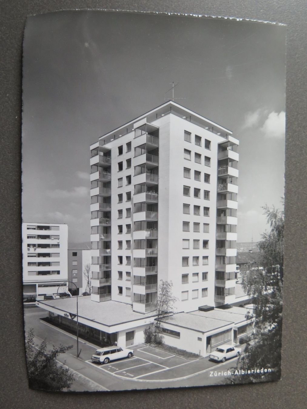 Cartoline postali: ZÜRICH - ALBISRIEDEN – Usato da Wittenbach venduto da lipasal