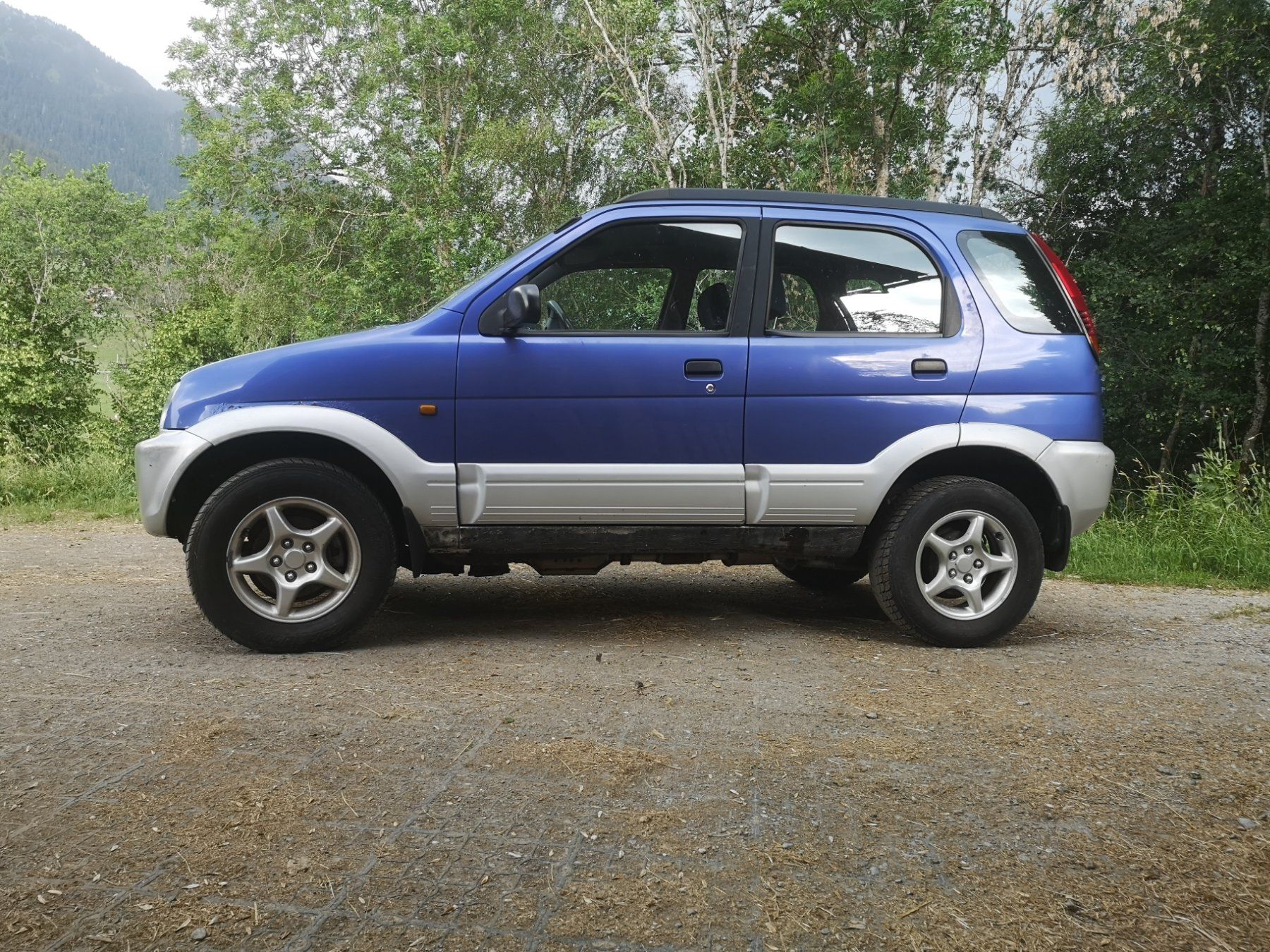 Daihatsu Autos: Daihatsu Terios 4x4 – Defekt aus Conters von Fer_k9f6 2