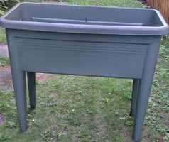 Hochbeet/Pflanzkasten stabil grün, für Balkon & Garten. 