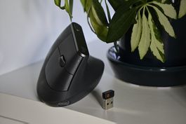 Logitech MX Vertical ergonomische Maus kabellos Bluetooth