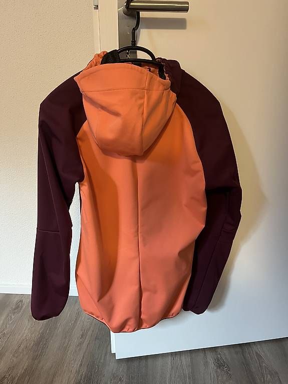 Giacche: Softshell Jacke Haglöfs Grösse S – Usato da Erstfeld venduto da imla_ 1