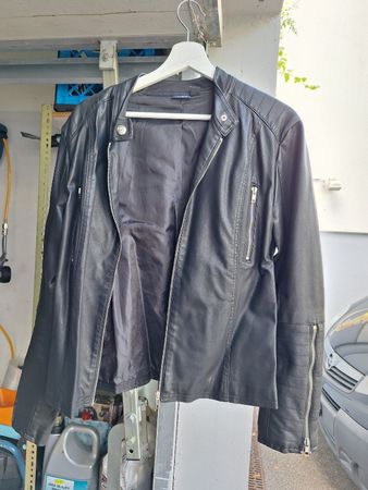 Kunstlederjacke schwarz Grösse 42 guter Zustand