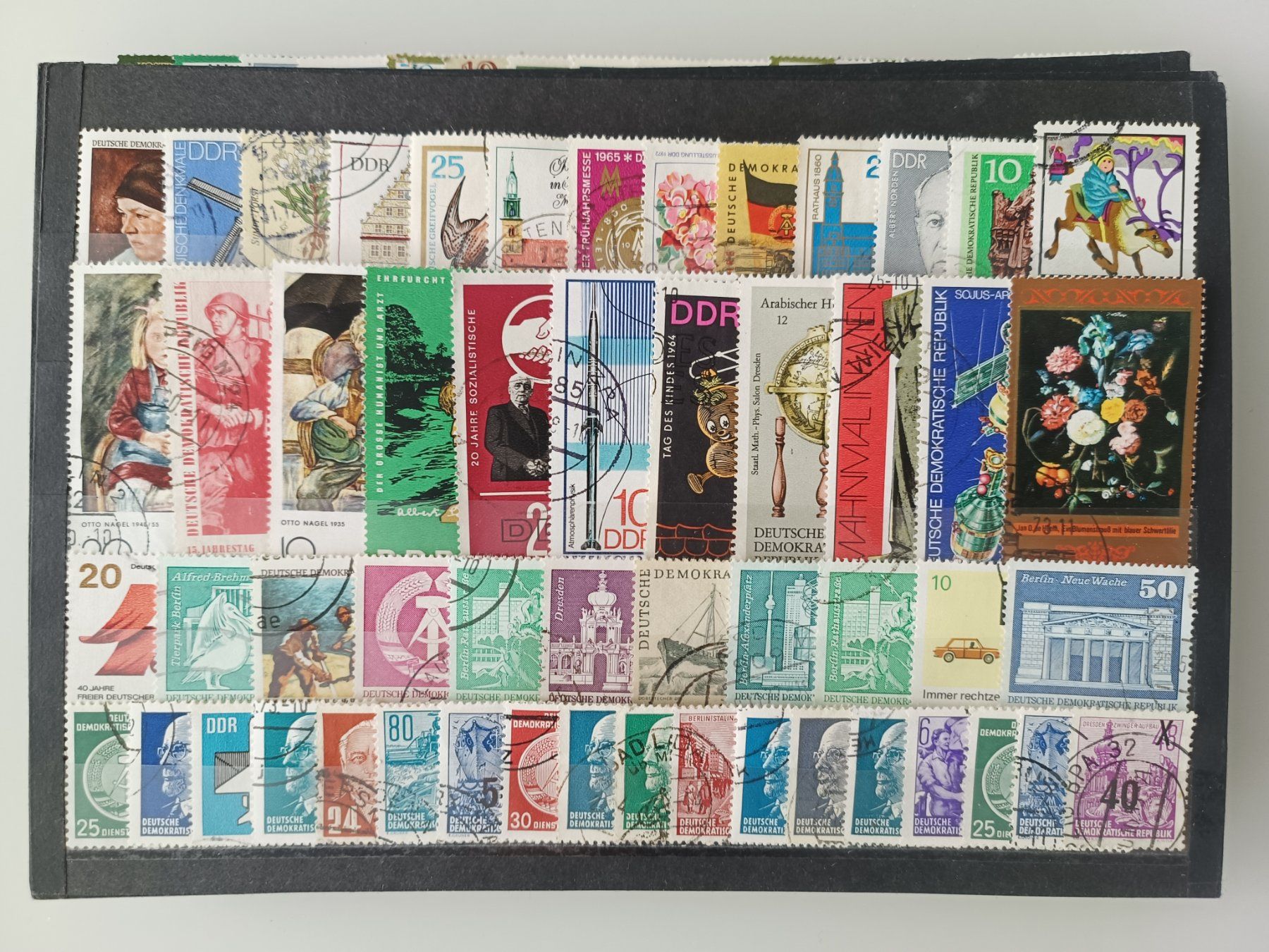 Tutti i francobolli: DDR Lot gestempelt – Usato da Dübendorf venduto da goeggi79