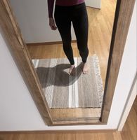 Lululemon size 4
