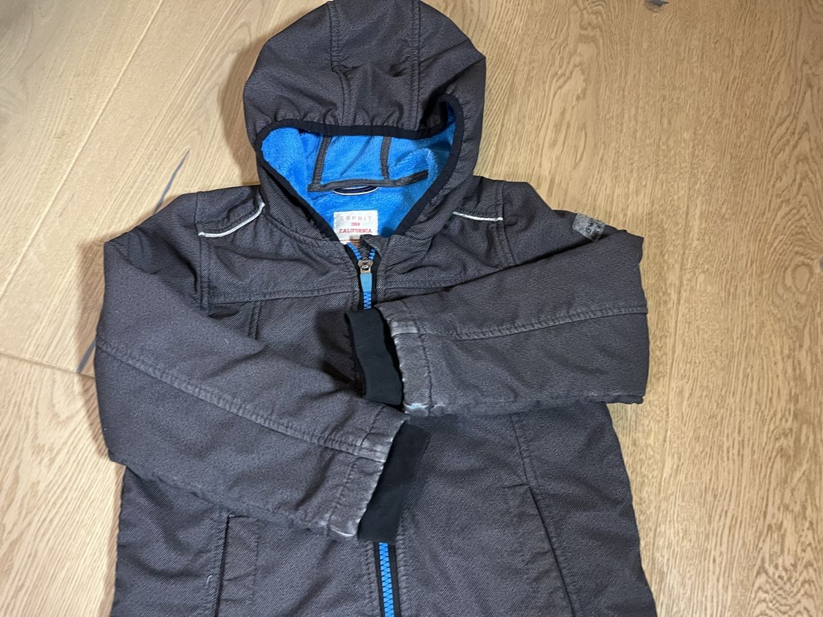 Esprit Giacche & Cappotti: Esprit Übergangsjacke Gr. 104/110, gebrauchter Zustand! – Usato da Oensingen venduto da katepe 1