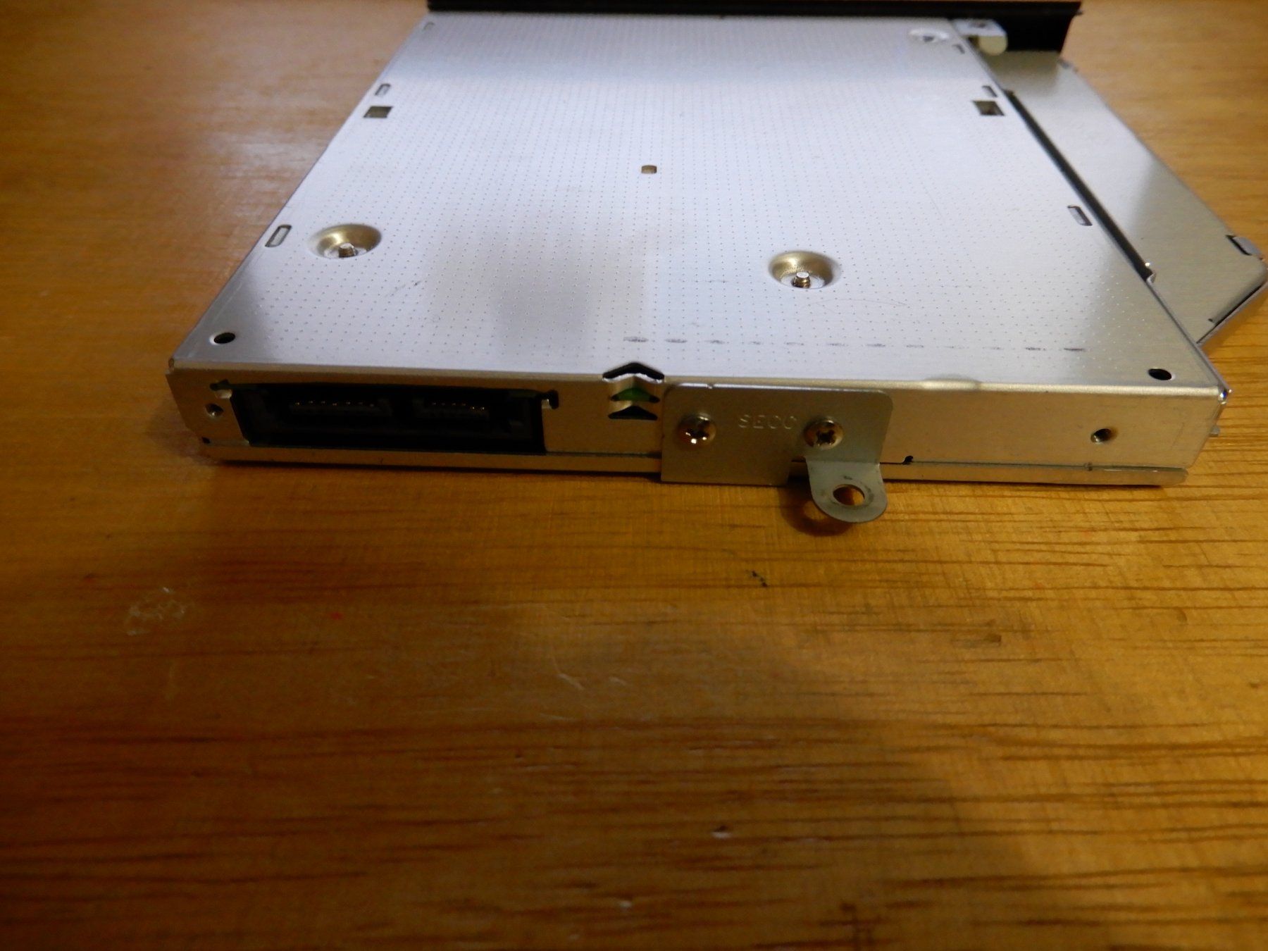 Laufwerke & Adapter: Panasonic UJ8A0 SATA 8x DVD 24x CD Burner Writer Internal Dr – Gebraucht aus Worben von MaKo3252 1