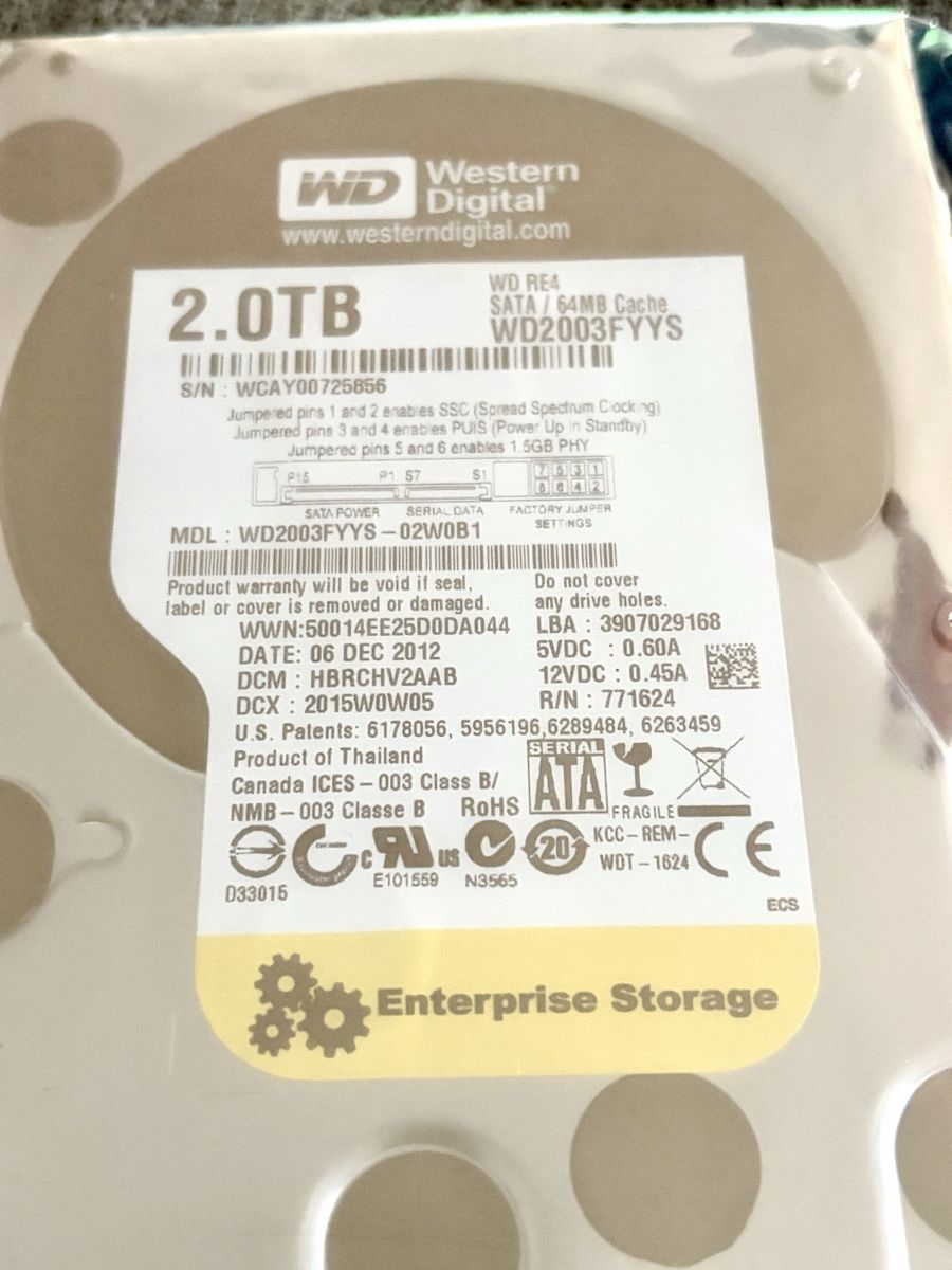 Western Digital Dischi rigidi: Western Digital 2TB Enterprise Storage HDD WD2003FFYS – Nuovo e nell'imballaggio originale da Viganello venduto da CrystaI 2