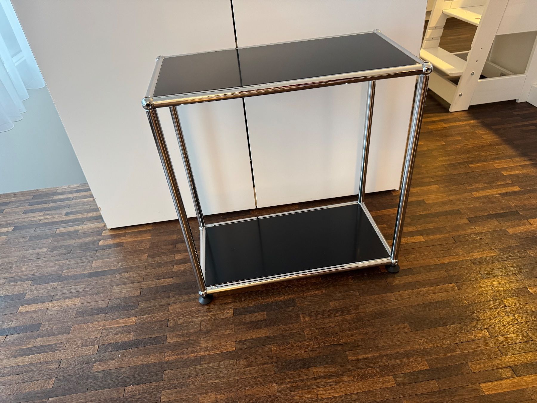 USM Cassettiere: USM Haller Beistelltisch Schwarz – Nuovo (secondo la descrizione) da Hünenberg See venduto da GerryL 1