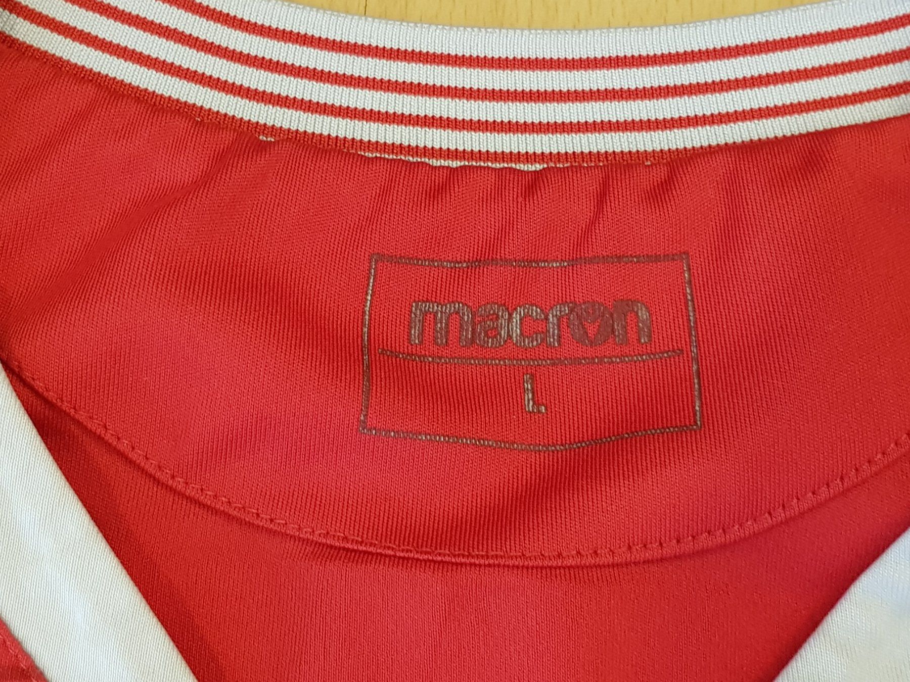 Maillots de corps & Pantalons: FC Thun Macron Trikot, Grosse L – D'occasion à Le Mouret par Pantini 4