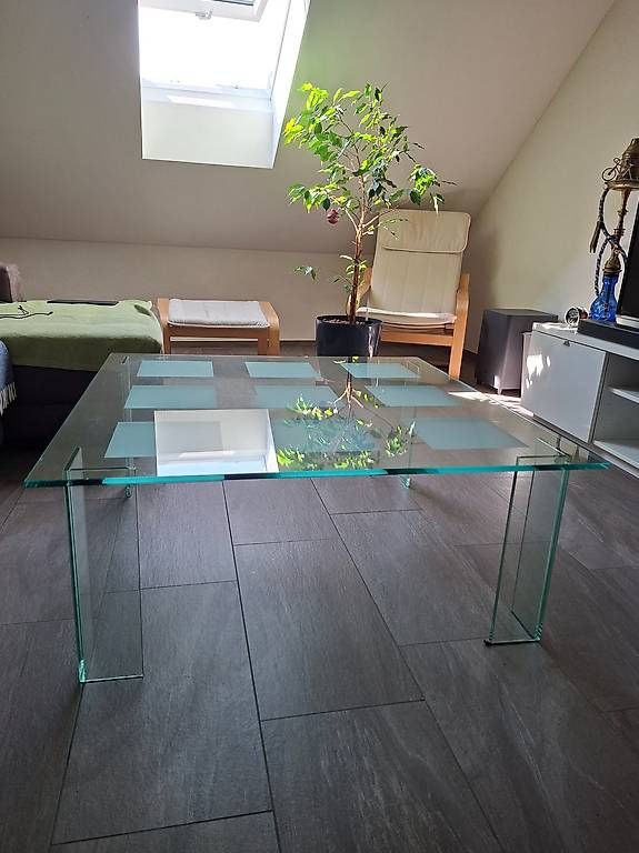 Tables: Glastisch gratis abzugeben  100x100x42cm – D'occasion à Elgg par VivoMT07