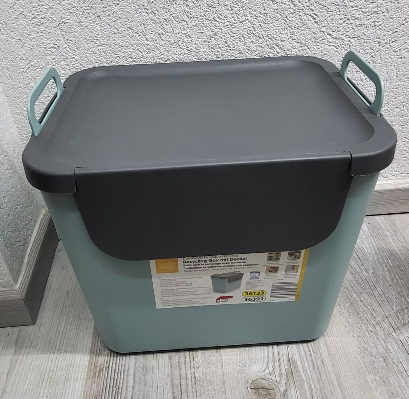 Contenitori & Simili: 2 contenitori per riciclaggio – Usato da Giubiasco venduto da fas_b82x 2