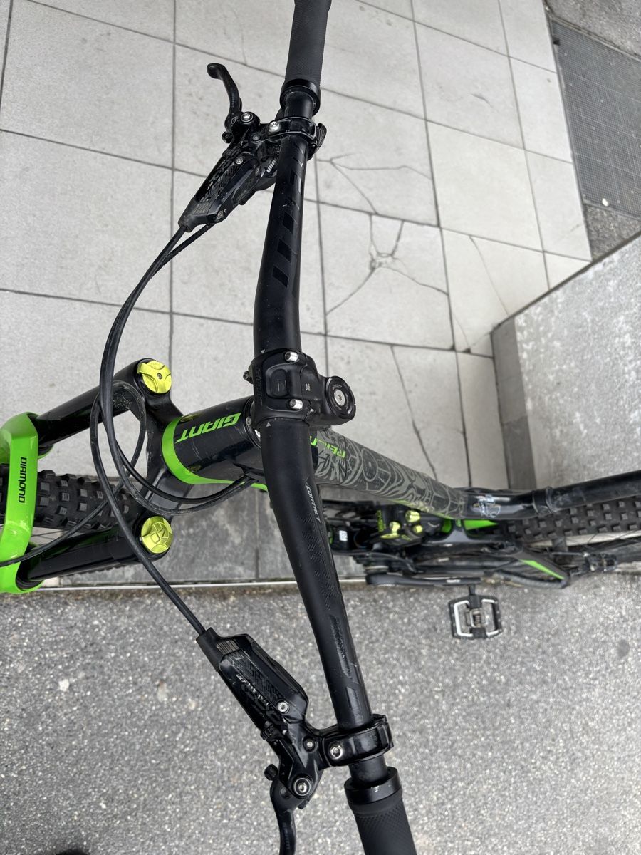 Giant Velos: Giant Reign – Gebraucht aus Umiken von alv_qhq8 6