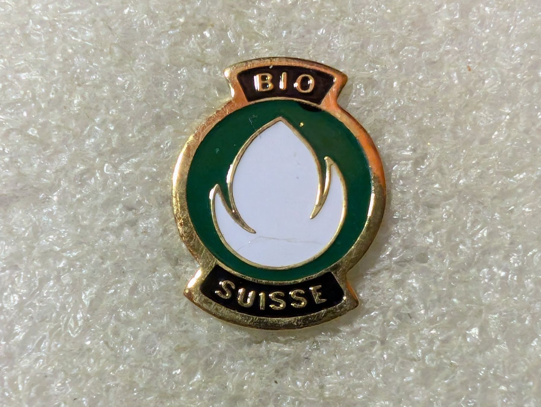 Placchette & Badge: Ansteckpin 78: Bio Suisse – Usato da Oppligen venduto da Pin-Fall-Shop