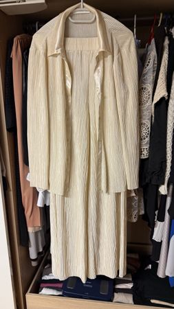 Damen Plissee Set kurzarm Bluse Rock Beige Gr M
