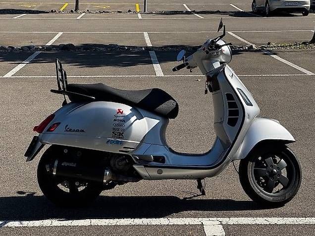 Piaggio Altro: Vespa GTS 250 in silber – Usato da Stachen venduto da ITHardware 1