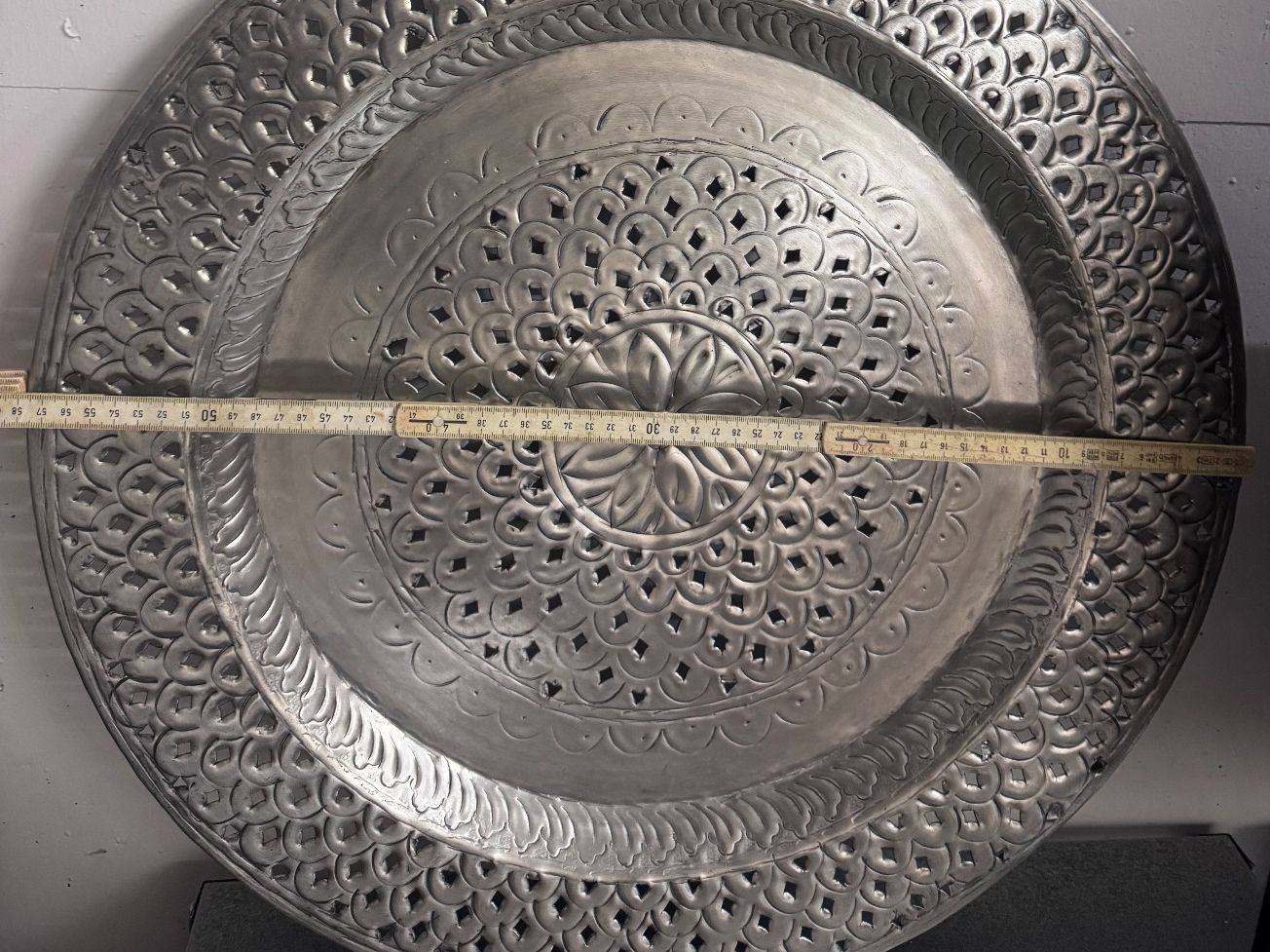 Tutte le decorazioni: Orientalischer Deko-Unterteller / Metalltablett 58 cm – Usato da Schaffhausen venduto da luc_s9gz 5