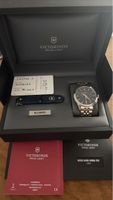 Victorinox Alliance Uhr mit Messer und Papieren