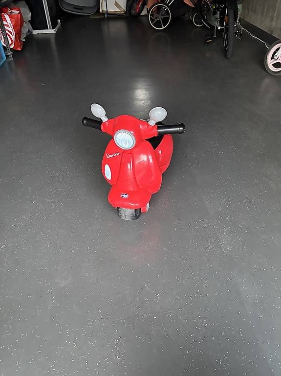 Veicoli per bambini: vespa bambino – Usato da massagno venduto da sar_8cdn 1