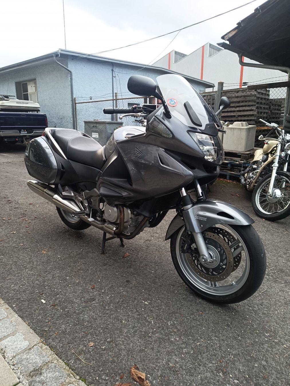 Honda Touring: Honda NT 700 – Gebraucht aus Buchs SG von ClassicGarageHauser 1