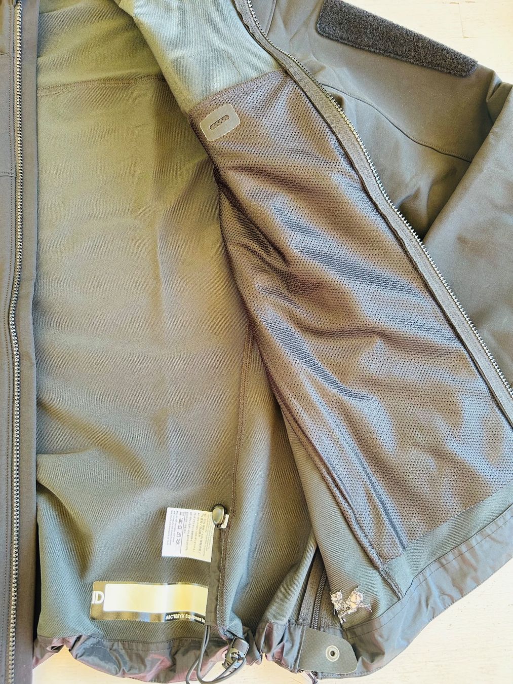 Arcteryx Giacche: Arcteryx Jacke! – Nuovo (secondo la descrizione) da Stein am Rhein venduto da Simplex1 4