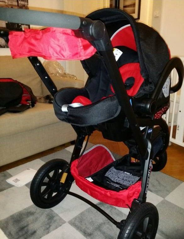 Kinderwagen: Poussette Chicco 3 roues robuste + siège-auto bébé – Gebraucht aus Genève von gri_gvr9
