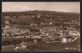 AK Le Locle, Panorama mit Strassenpartie