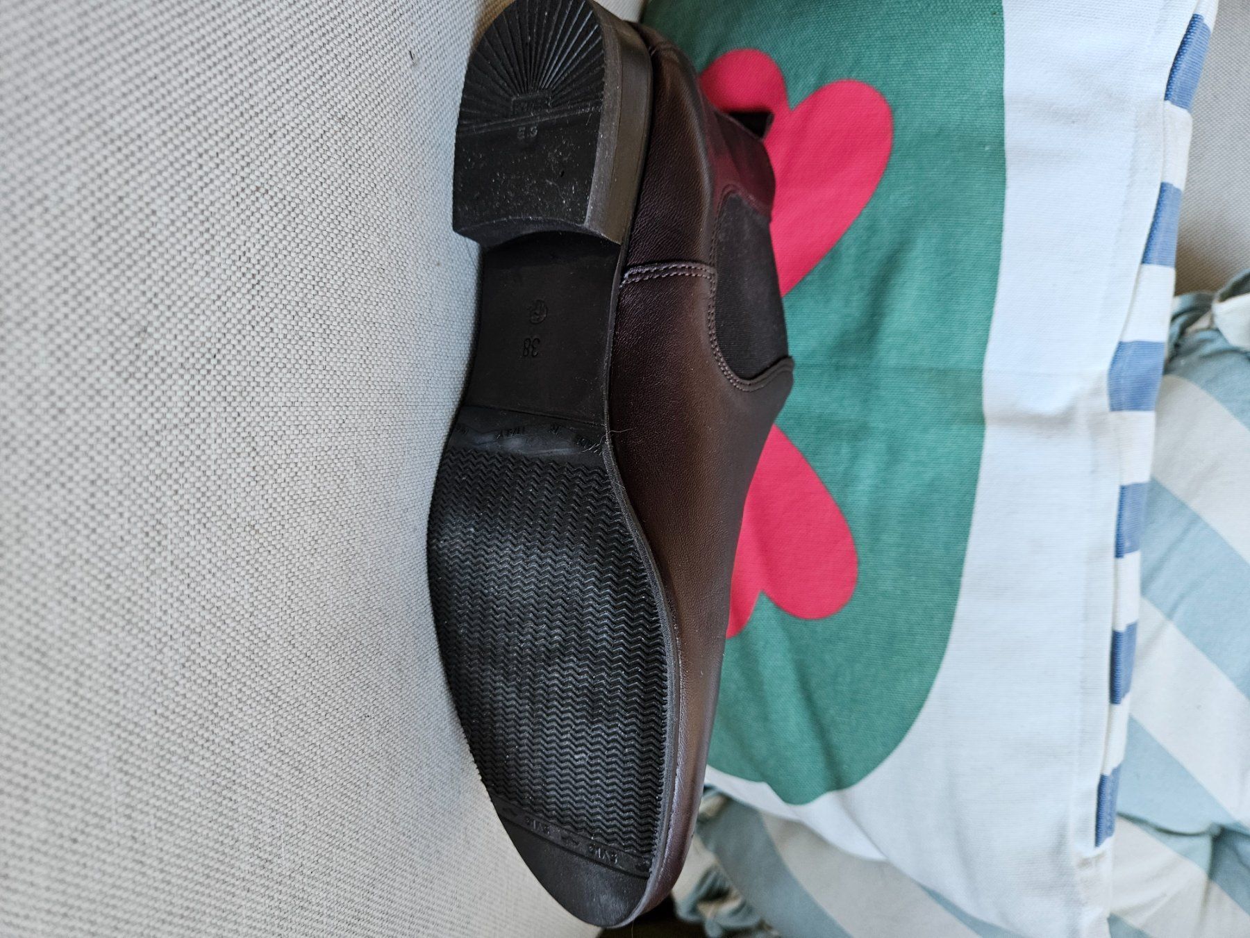 Scarpe da donna: Chelsea Boot – Usato da Zürich venduto da nureni 3